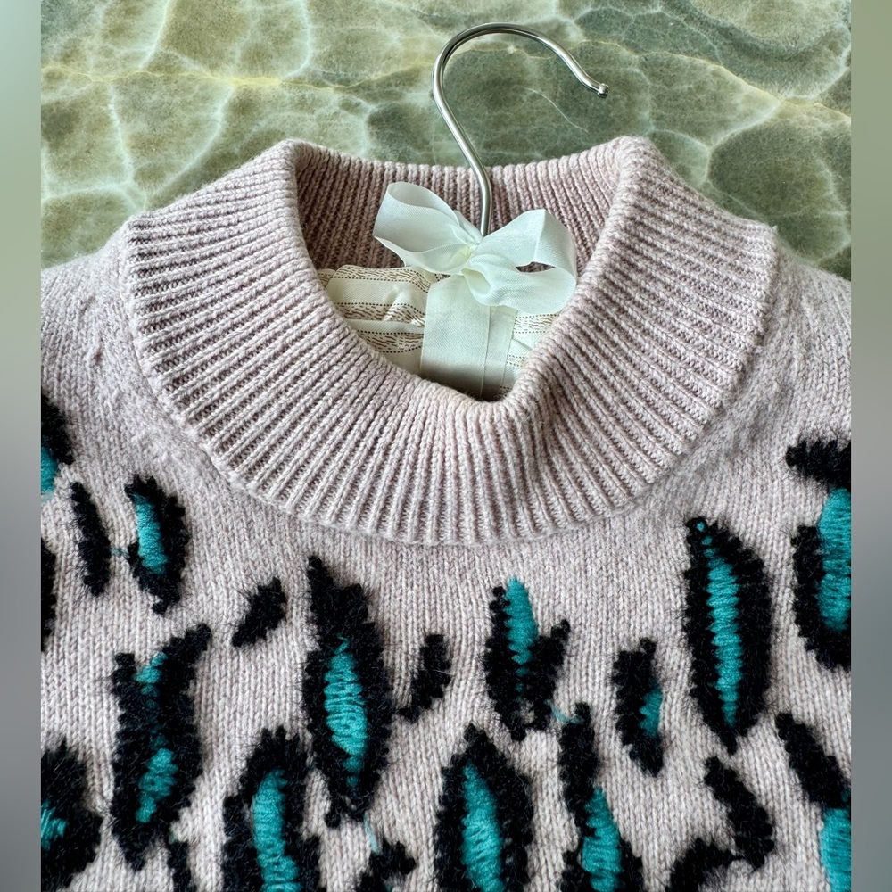 Kenzo Pink Leopard Sweater, size XS, warm and comfy! - Picture 8 of 16